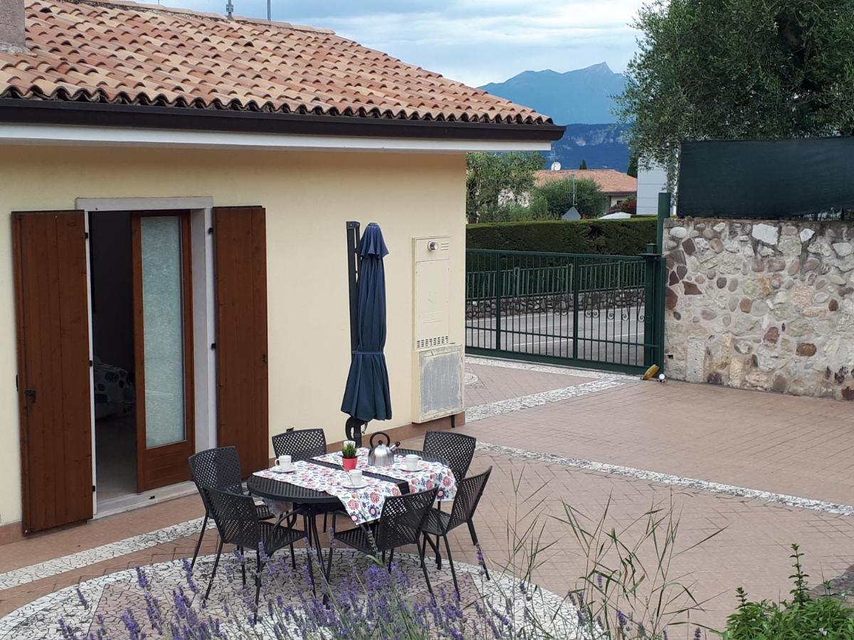 Appartamento Con Giardino A Cisano Di Bardolino Exteriér fotografie
