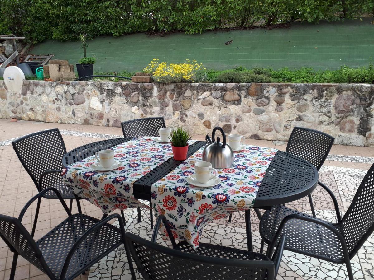 Appartamento Con Giardino A Cisano Di Bardolino Exteriér fotografie